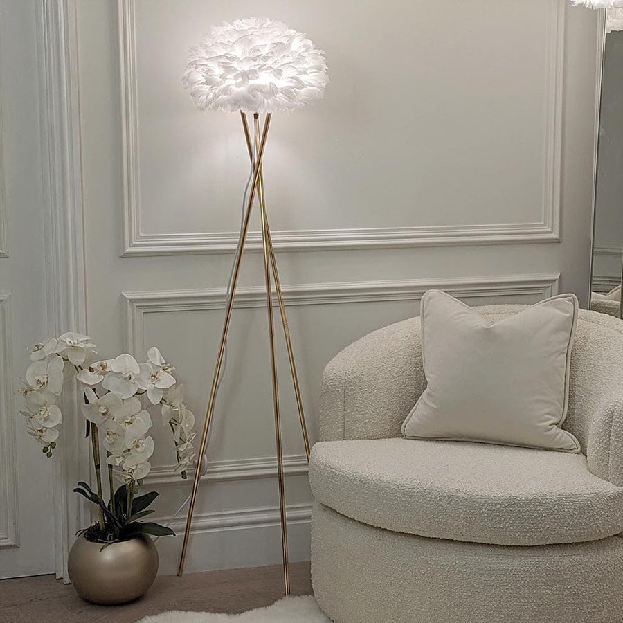 Tripod feather floor lamp for living room corners