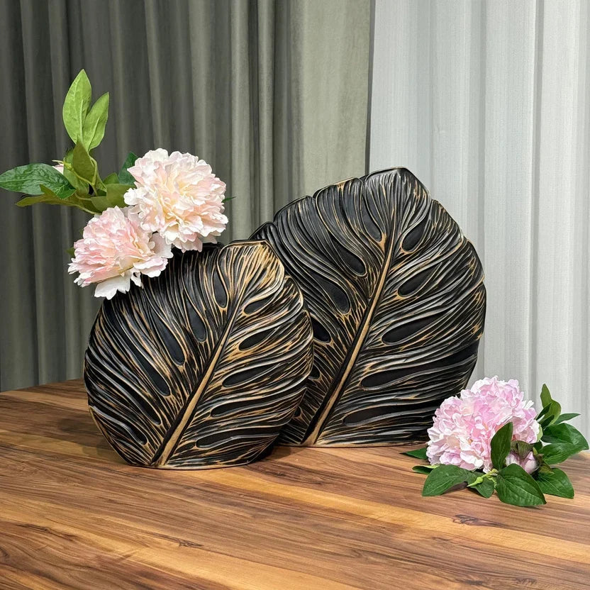 Vintage leaf vase set, side view
